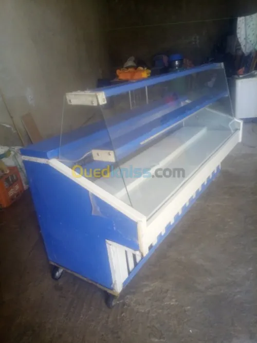 Frigo présentoir