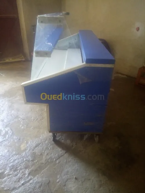 Frigo présentoir