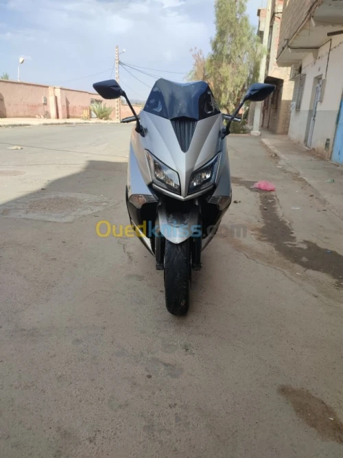 TMAX  IRON 2