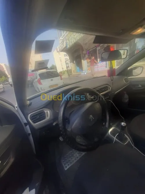 Peugeot 301 2015 Active