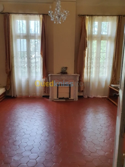 Vente Appartement F8 Tlemcen Tlemcen