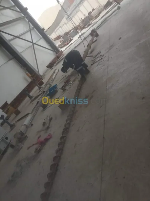 Montage/réparation centrale à béton