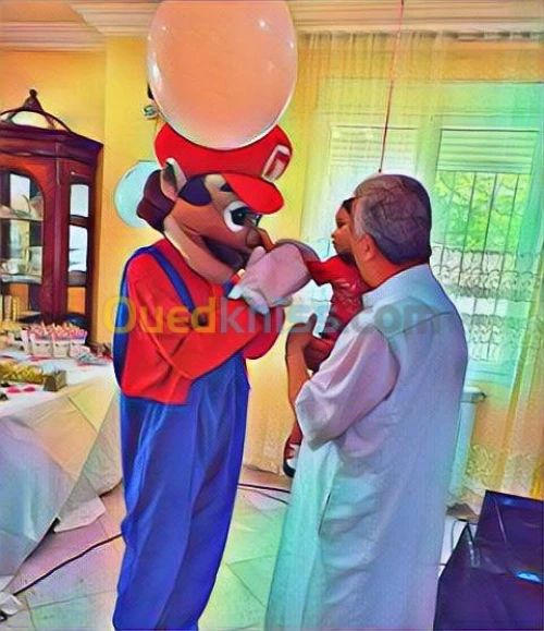 Clown anniversaire magicien mascotte 