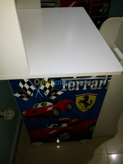 Chambre à coucher pour garçon neuve