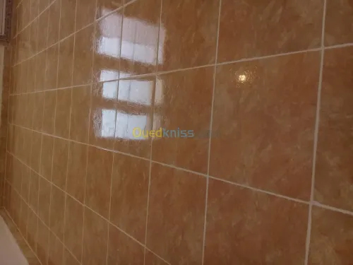 ponçage et lustrage