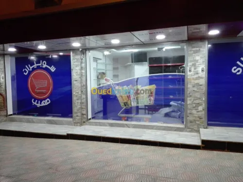  Habillage vitrine Décoration intérieur et extérieur Habillage vitrine et panneau publicit