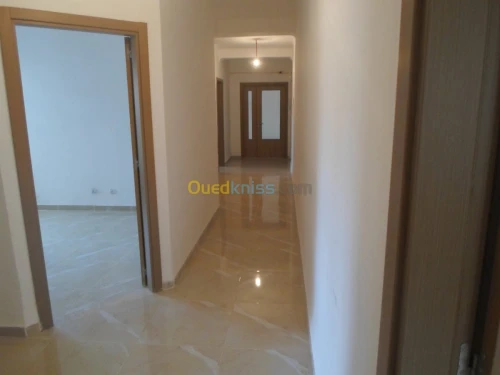 Location Appartement F5 Alger Mahelma