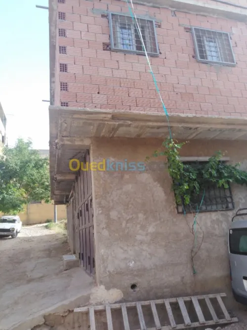 Vente Appartement F8 Tlemcen Mansourah