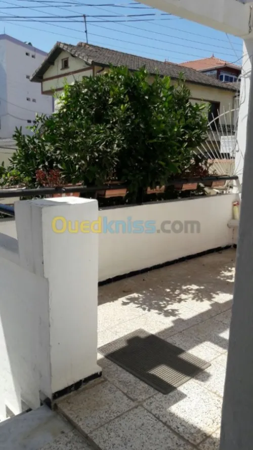 Location vacances Niveau De Villa F3 Annaba Annaba