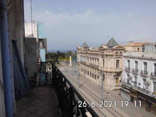 Vente Appartement F8 Oran Oran