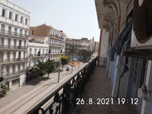 Vente Appartement F8 Oran Oran