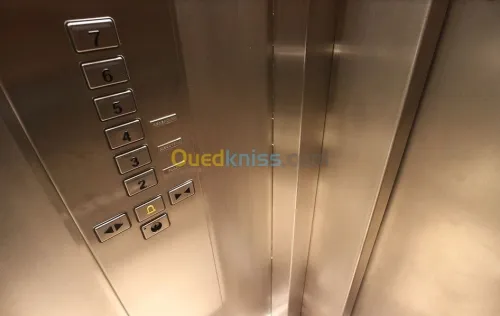 Ascenseurs , Escalateurs 