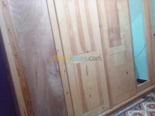 Armoire 4 portes coullissantes khzana