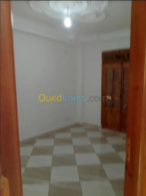 Location Appartement F3 Bouira Bouira