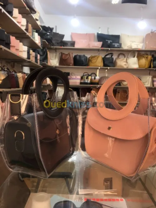 Vente de sac à main et pochette 