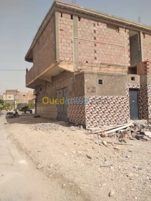 Vente Niveau De Villa F10 Biskra Doucen
