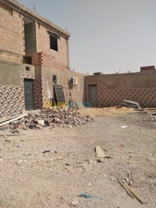 Vente Niveau De Villa F10 Biskra Doucen