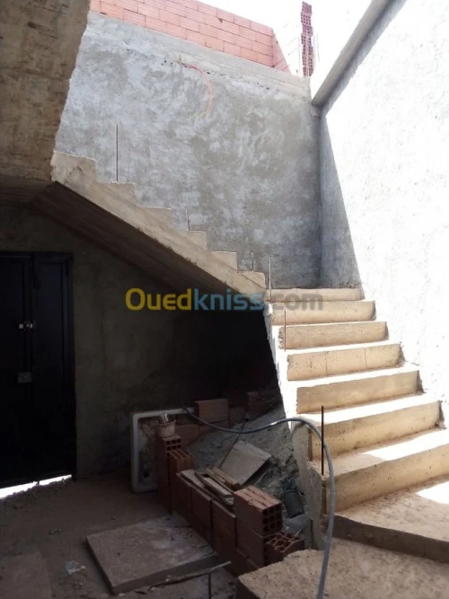 Vente Niveau De Villa F4 Saida Ouled khaled