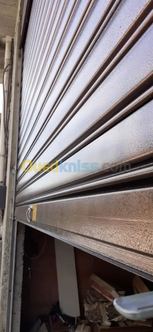 Installation et maintenance rideau éle