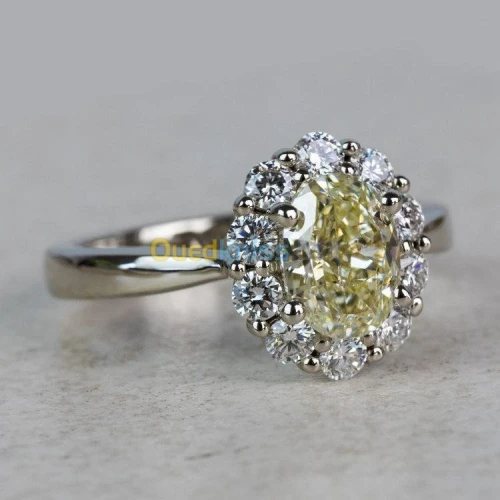 Bague de fiançailles diamant oval