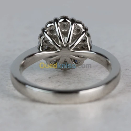 Bague de fiançailles diamant oval