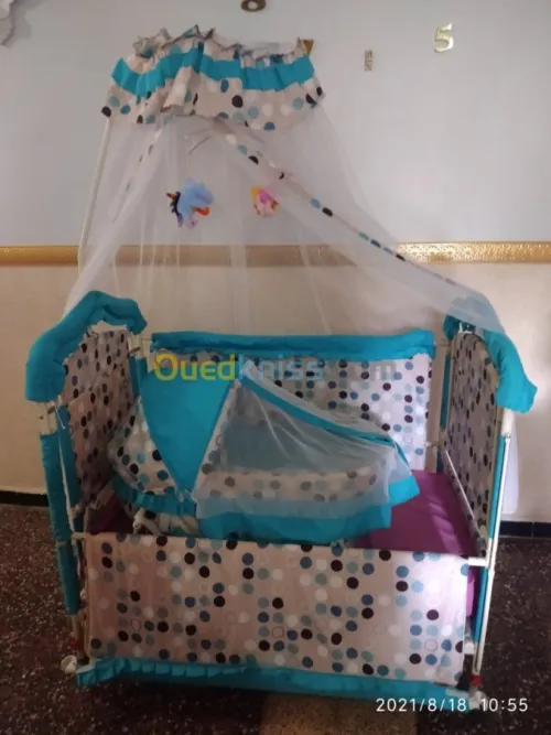 Berceau avec matelas  landau 