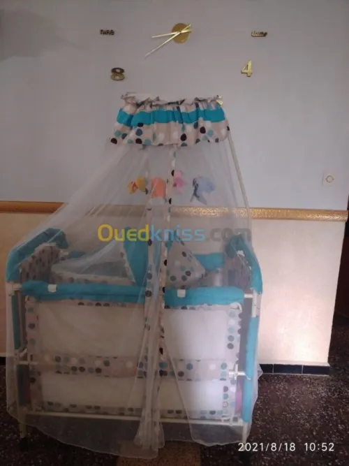 Berceau avec matelas  landau 