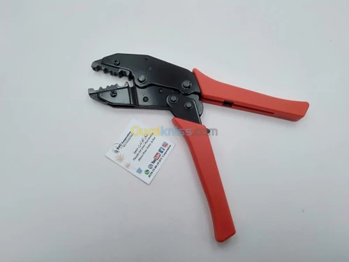 Pince a sertir / A compression BNC Coix Caméra