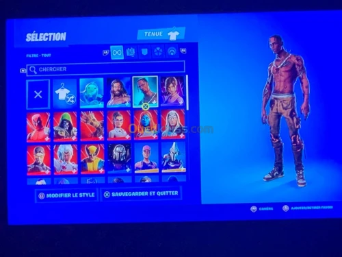 PS4 Pro 1To avec casque gamer et 2 CD 