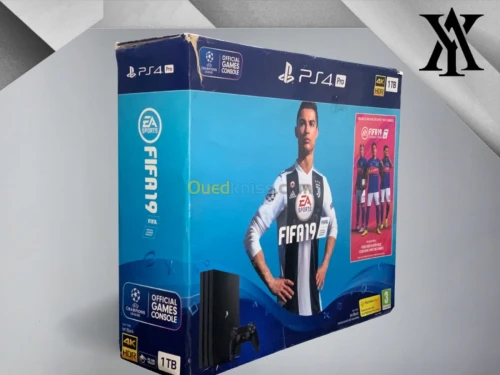 PS4 Pro 1To avec casque gamer et 2 CD 