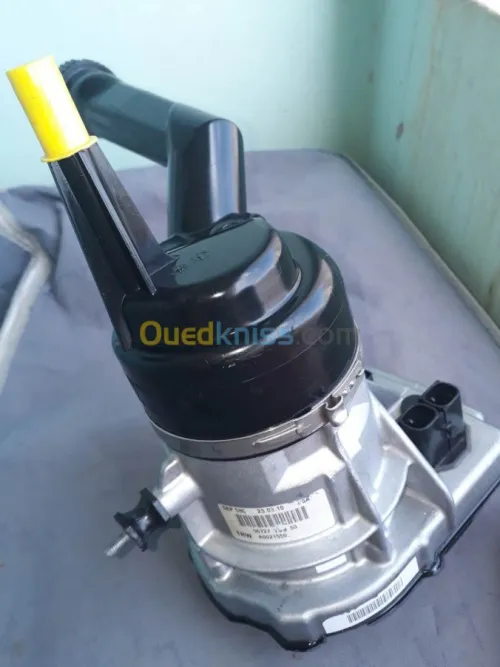 pompe de direction assisté peugeot 308