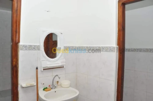 Location vacances Appartement F3 Tlemcen Marsa ben mhidi