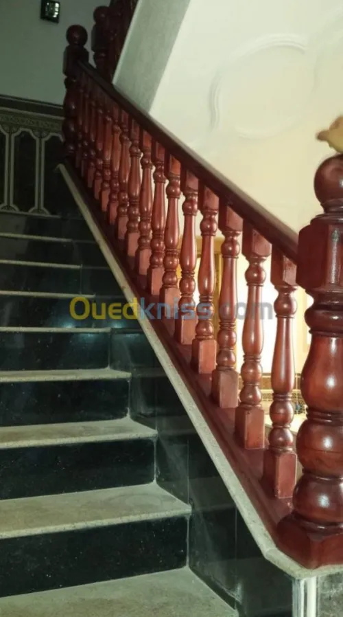 Menuiserie général À Oran