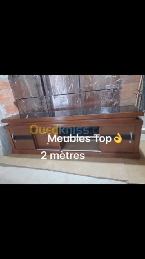 Table TV tendance en bois hêtre