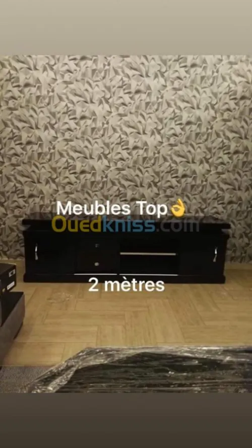 Table TV tendance en bois hêtre