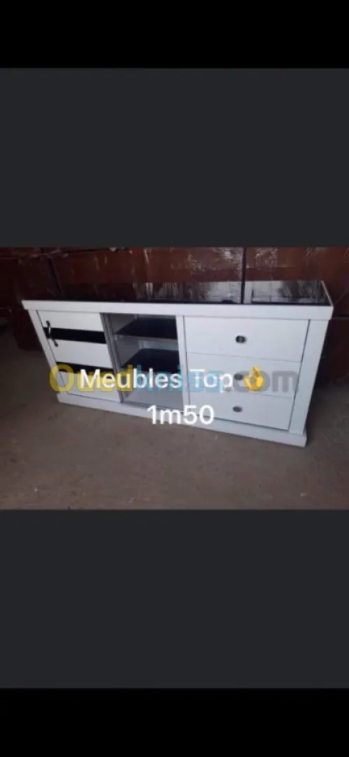 Table TV tendance en bois hêtre