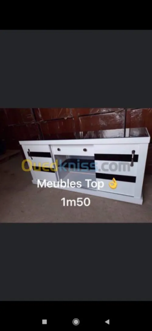 Table TV tendance en bois hêtre