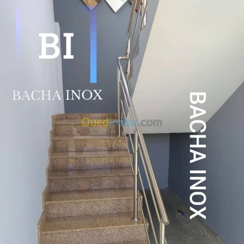 Rampe d'escalier en verre et en inox