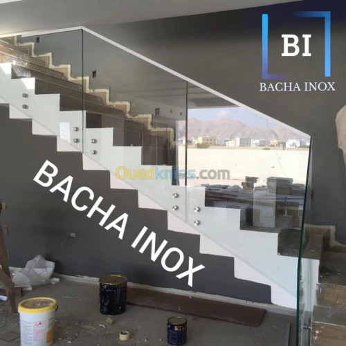 Rampe d'escalier en verre