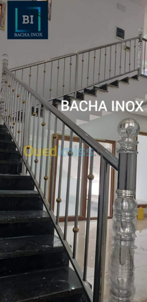 Rampe d'escalier en verre et en inox