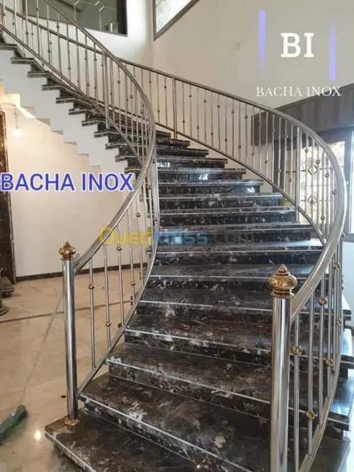 Rampe d'escalier en verre et en inox