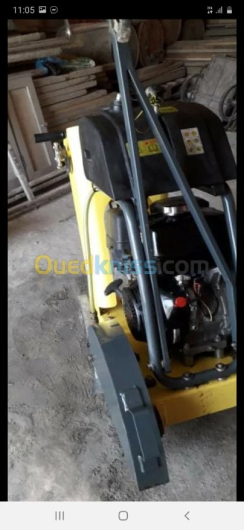 Cie a soles.  منشار الأرض 