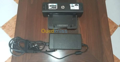Hp Docking station avec un chargeur Hp