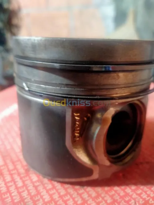 Vend piston avec segments pour Ranger 