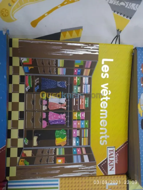 Livre en carton plastifié pour enfants