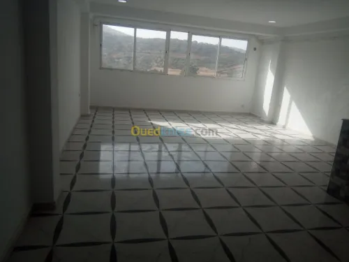 Location Appartement F2 Bejaia Souk oufella