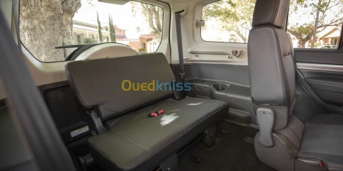 Location 4x4,7places avec chauffeur 