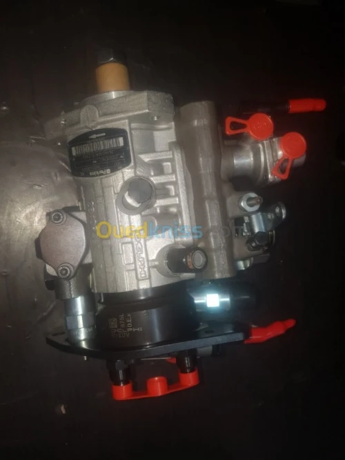 Pompe injection pour engins