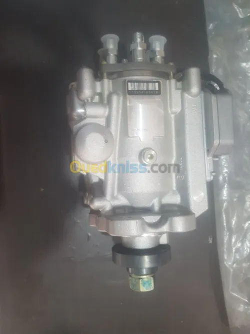 Pompe injection pour engins