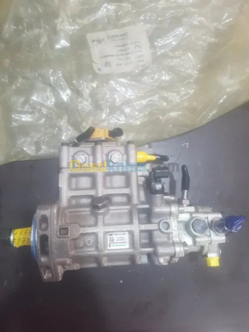 Pompe injection pour engins